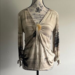 🇨🇦 Y2K Ribkoff Beige & Black Art Print Blouse w/ Ruched Front & Tie Sleeves